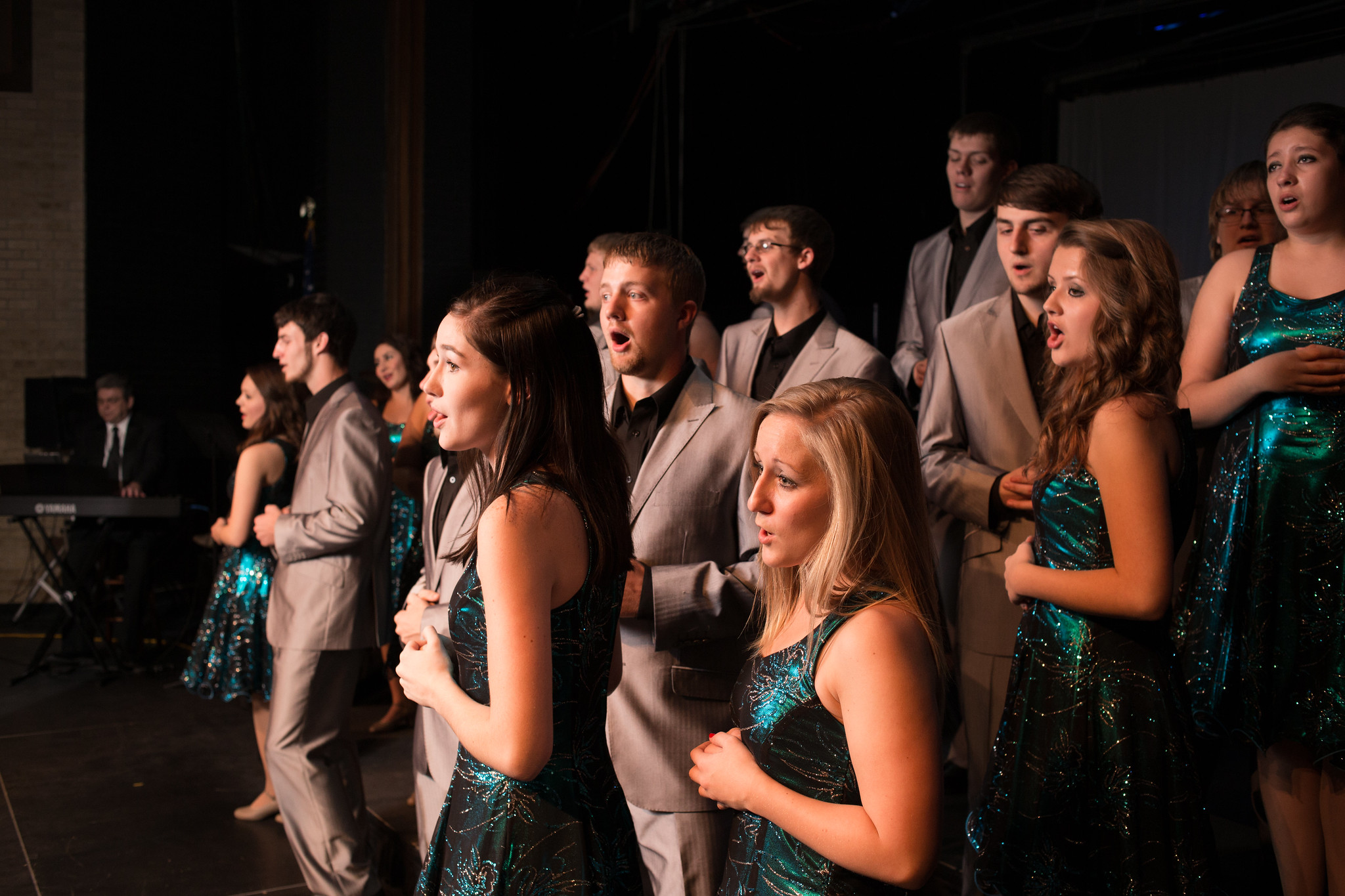 Hilltop Singers Performing